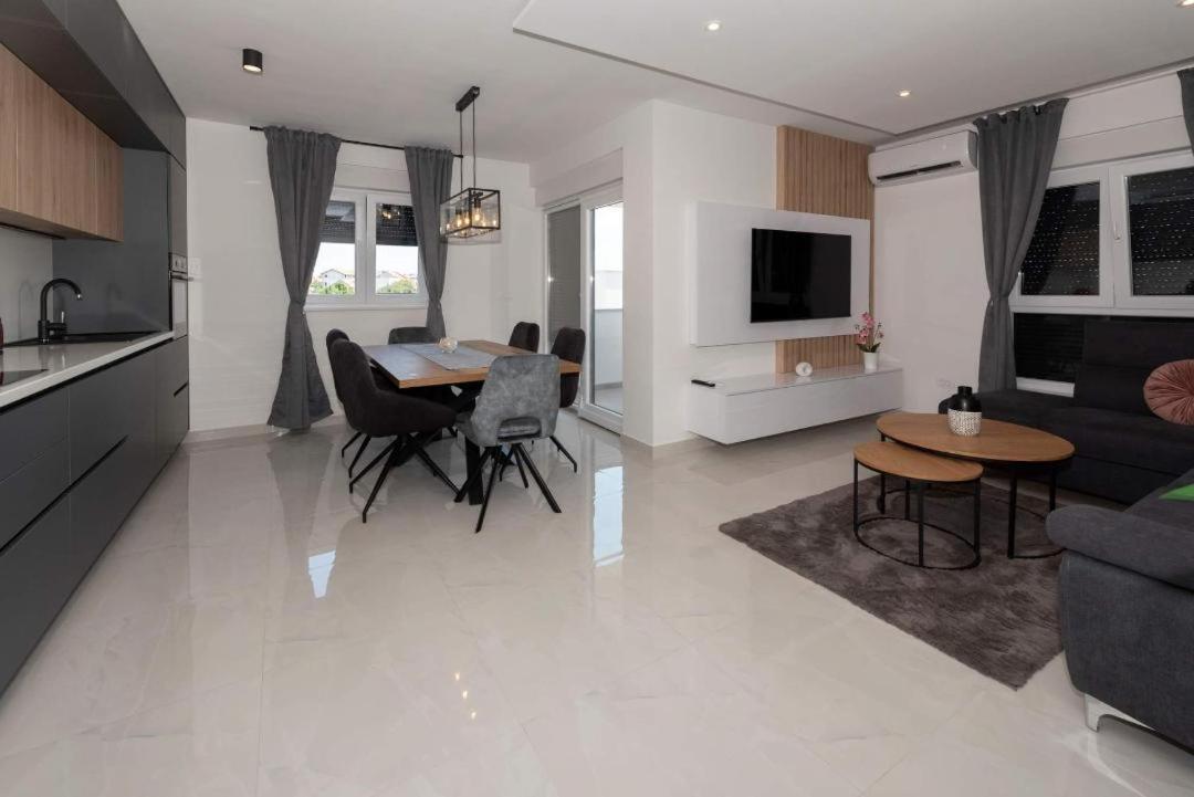 Penthouse Paola- Modern And Luxury Apartment In Zadar Bagian luar foto